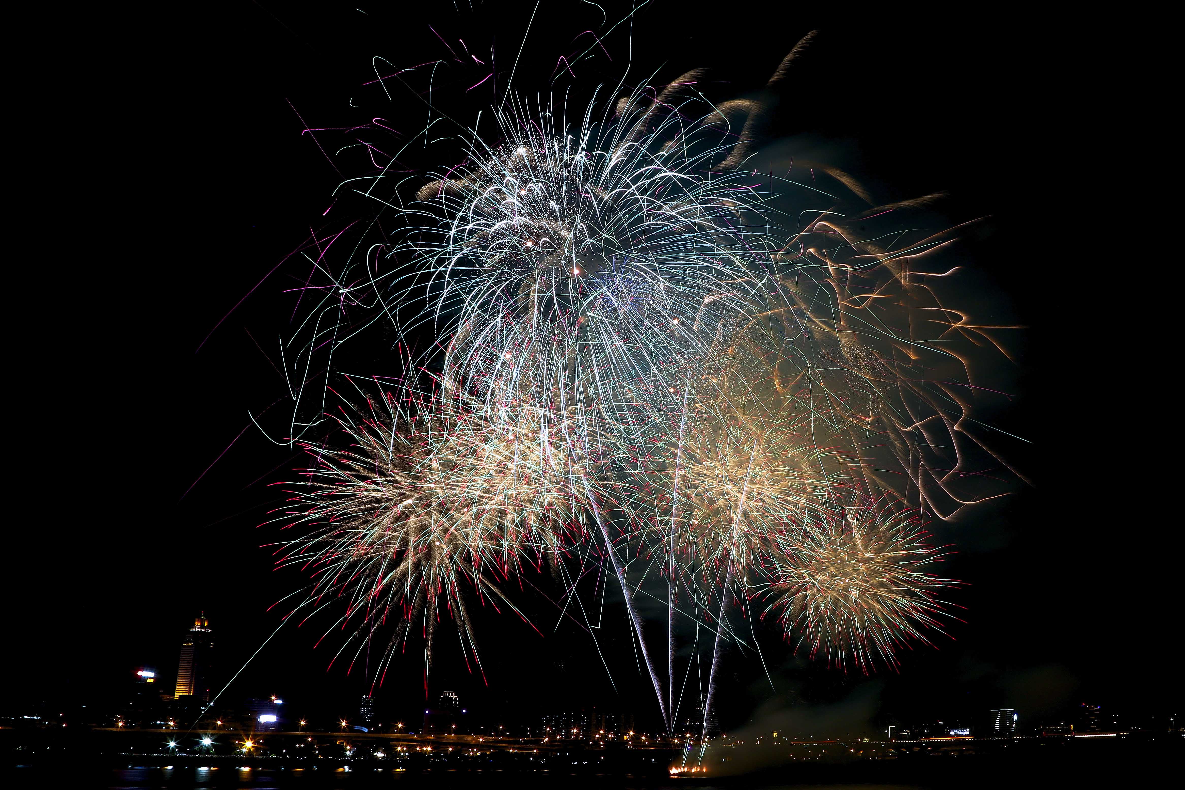 2016 Dadaocheng Fireworks-13